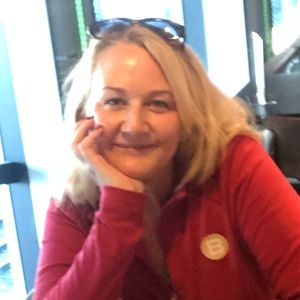 Meet your Posher, Pamela